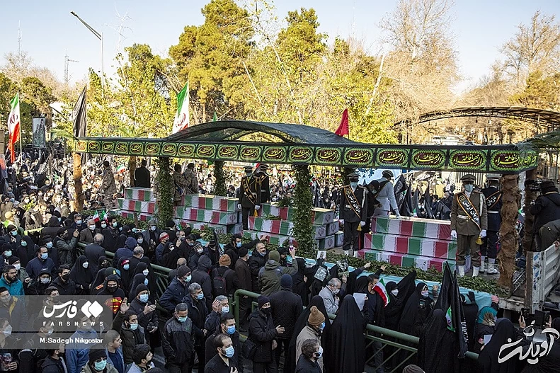 (تصاویر) تشییع ۱۵۰ شهید گمنام در تهران